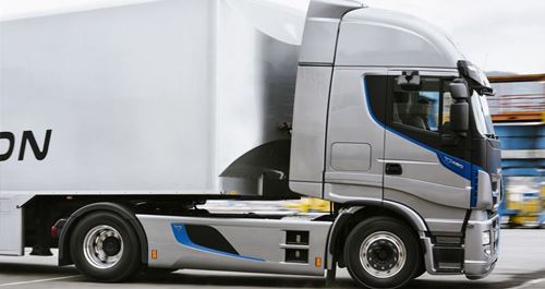 Iveco to fit new Michelin X® LINE™ Energy™ fuel-saving tyres as standard on next-generation Stralis XP